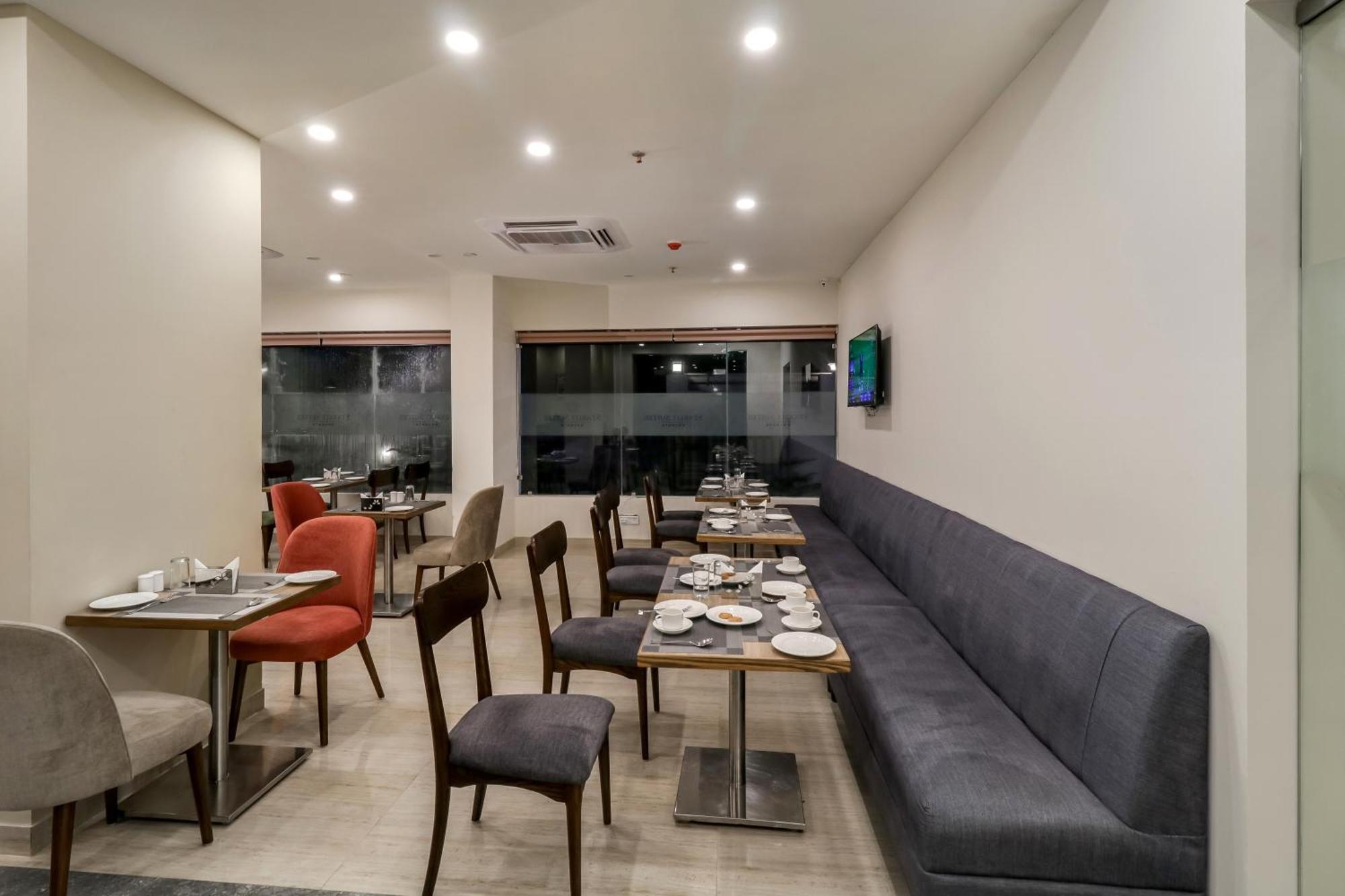 Starlit Suites Newtown Calcutta Buitenkant foto