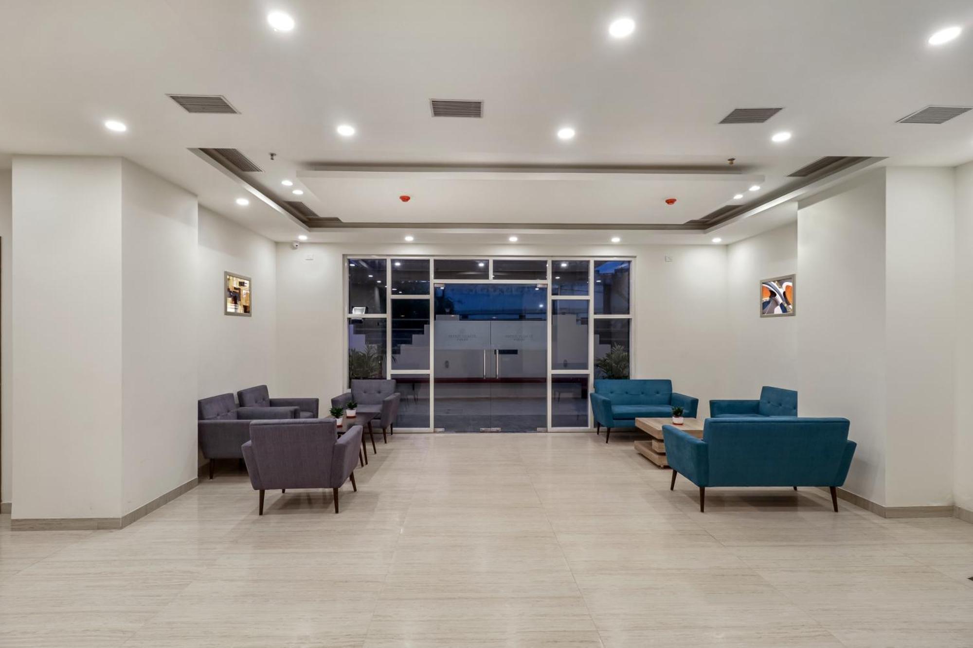 Starlit Suites Newtown Calcutta Buitenkant foto